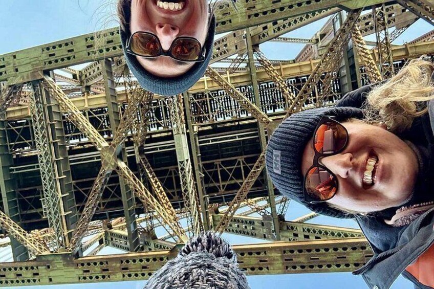 Guided Zodiac Tour Under the Iconic Bridges 2