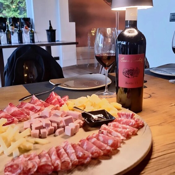 Picture 6 for Activity Cascina Ronchetto - Cellar Tour & Wine Tasting in Morazzone 5