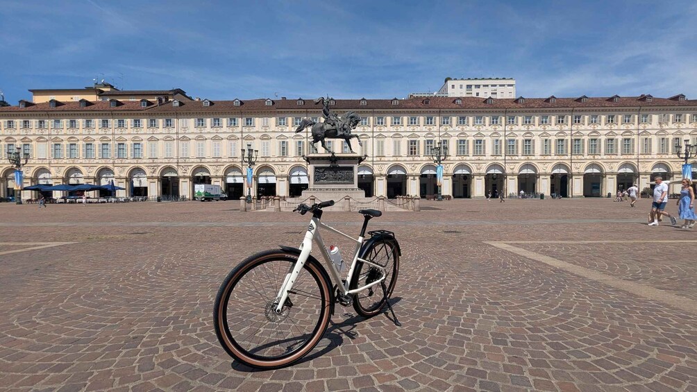 Picture 2 for Activity Turin: bike tour for first-time visitors to the city 3