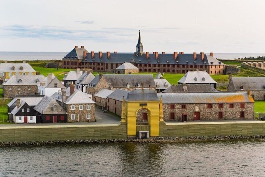 Louisbourg Lighthouse and Fortress Tour 5