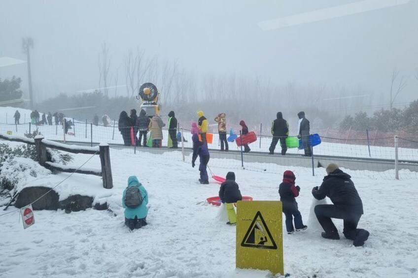 Private Lake Mountain Snow Tour from Melbourne 1