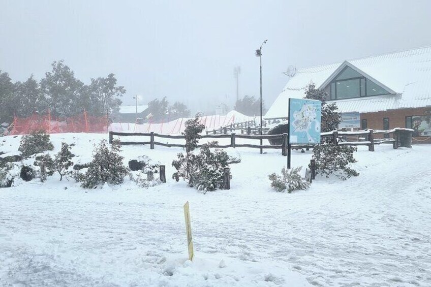 Private Lake Mountain Snow Tour from Melbourne 2
