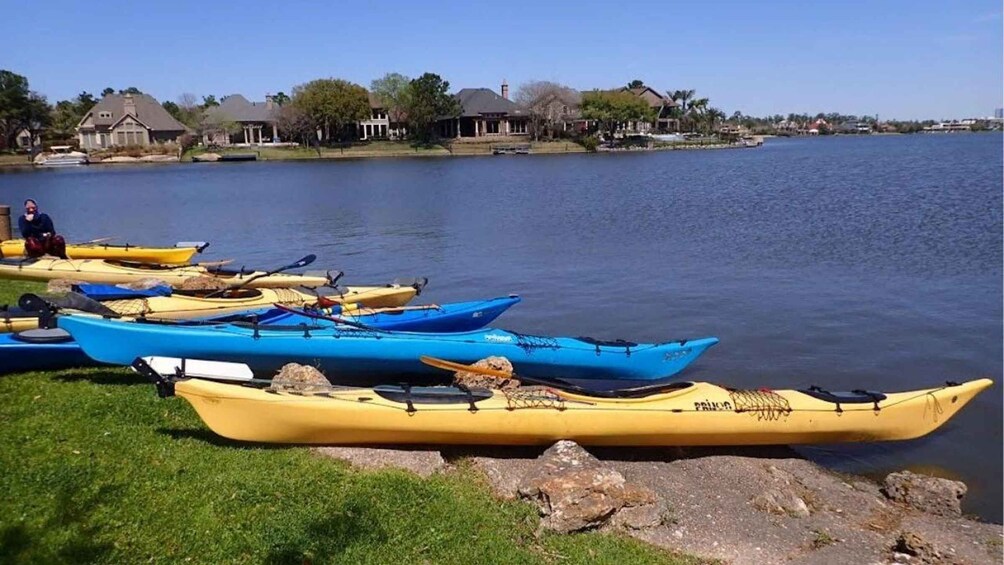 Picture 4 for Activity Lake Woodlands, Texas: Super Ladies Go Kayaking! 5