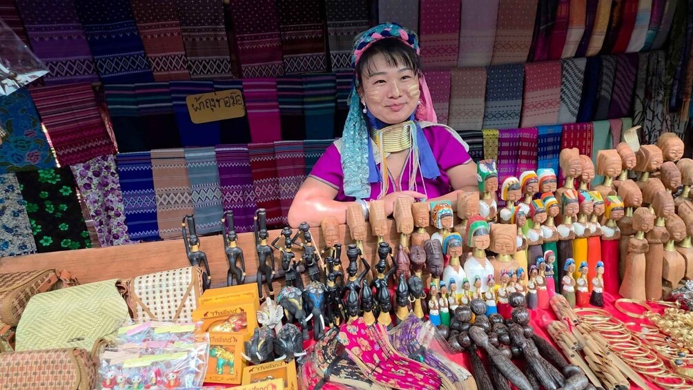 Picture 8 for Activity Pai: Mae Hong Son Day Trip with Long Neck Karen Village 2