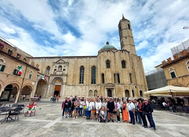 Picture 9 for Activity Ascoli Piceno: Guided walking tour in the city of 100 towers 1