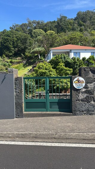 Picture 7 for Activity São Jorge Tour: Exhibition, Volcanic Cave, and Local Products Tasting 2