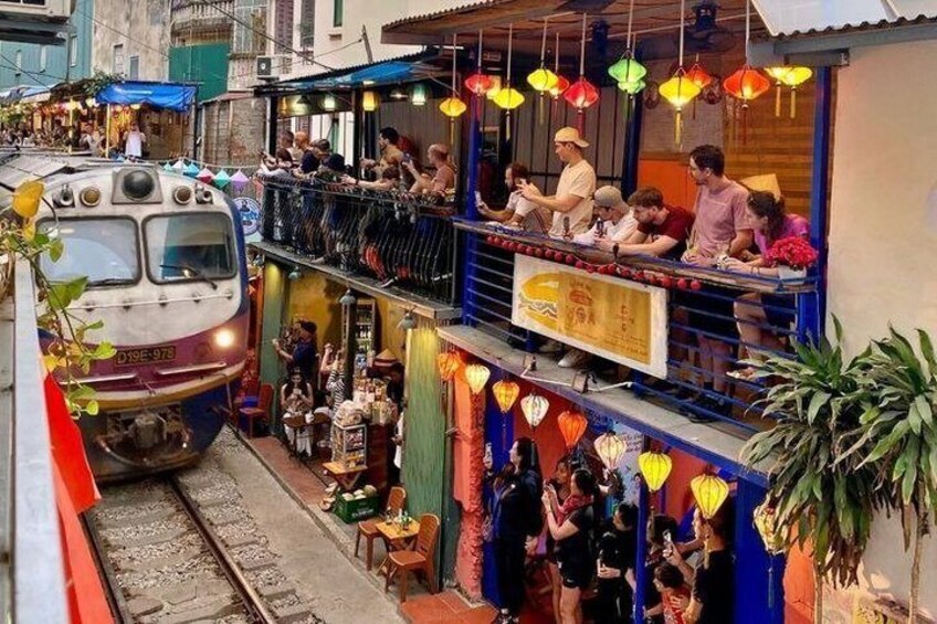 Hanoi City Tour Full Day Ho Chi Minh Mausoleum and Train Street 2