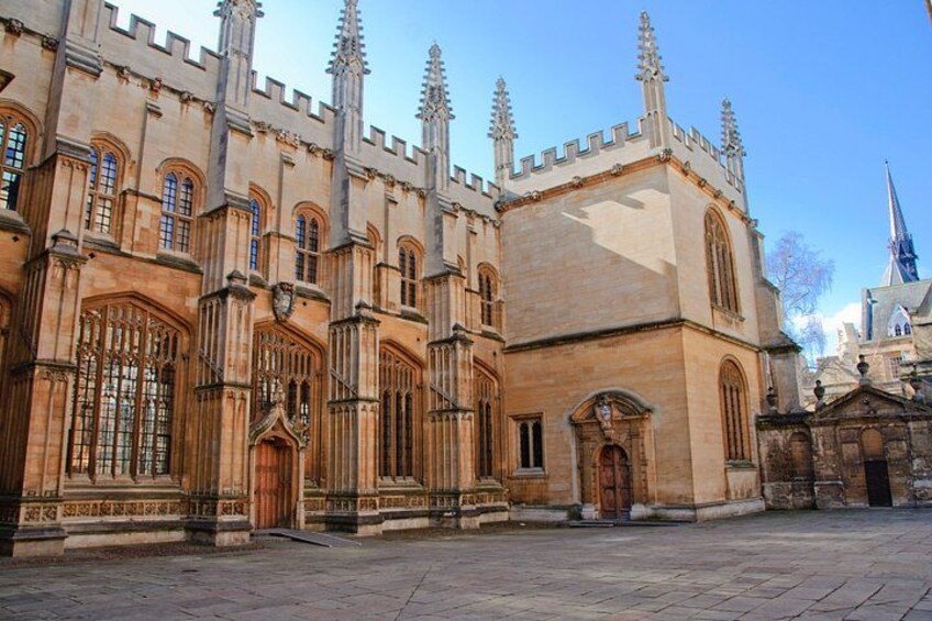 Harry Potter Walking Tour with Hogwarts Film Site Visits (Oxford) 4