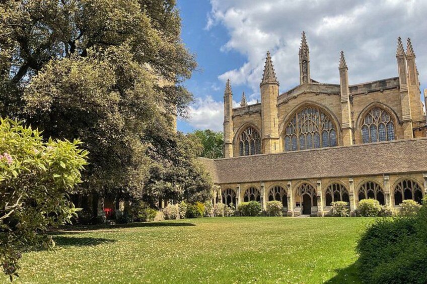 Harry Potter Walking Tour with Hogwarts Film Site Visits (Oxford) 5
