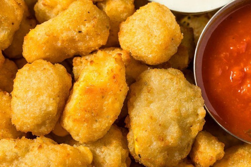 Minneapolis North Loop Food Tour of 6 Local's Favorites Tastings 3