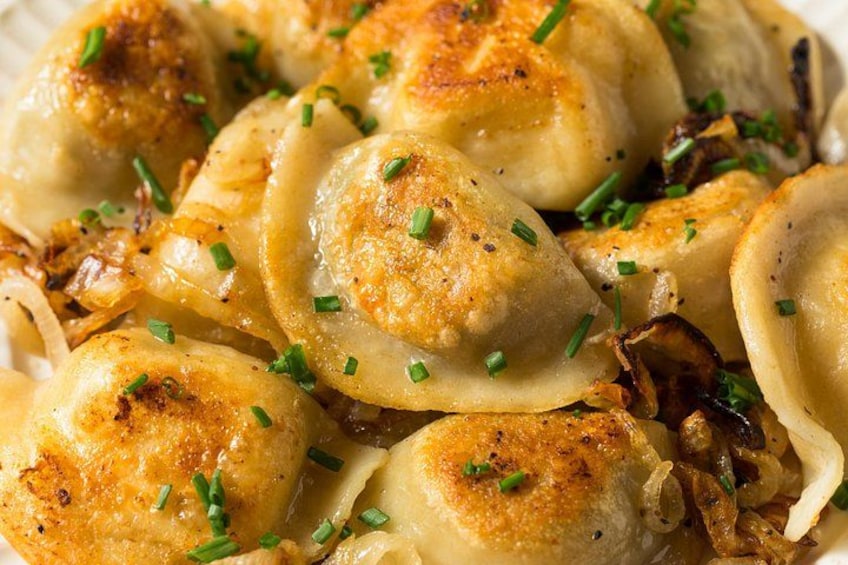 Minneapolis North Loop Food Tour of 6 Local's Favorites Tastings 1