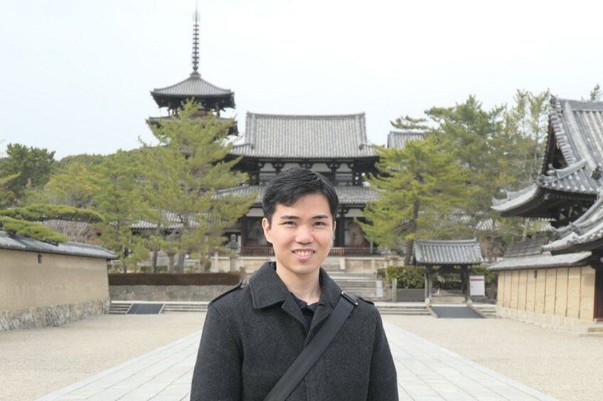 Horyu-ji Guided Tour with Local Architectural Historian 5