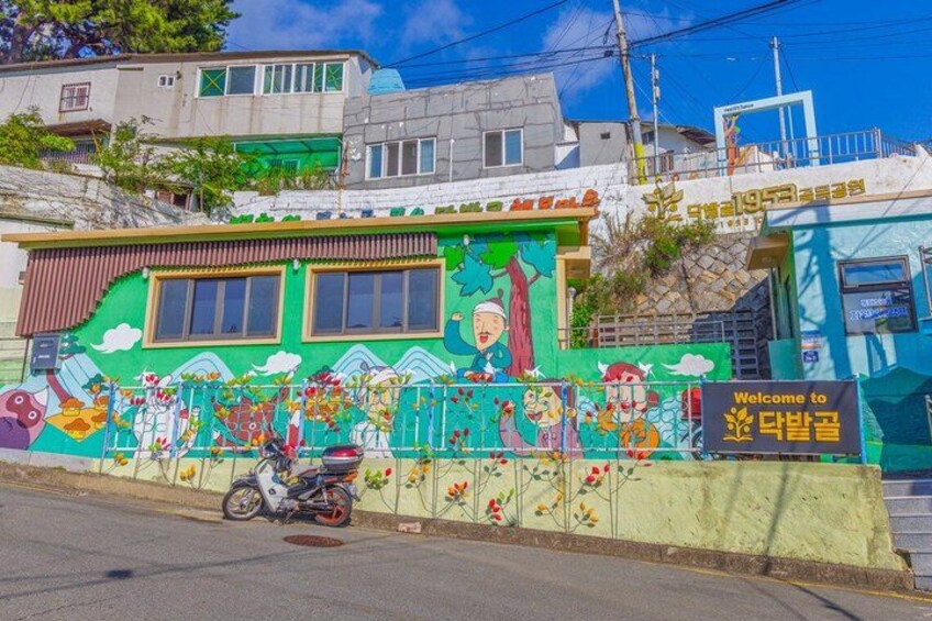 Sky Capsule and Hotel Pickup Included Small Group Busan City Tour 3