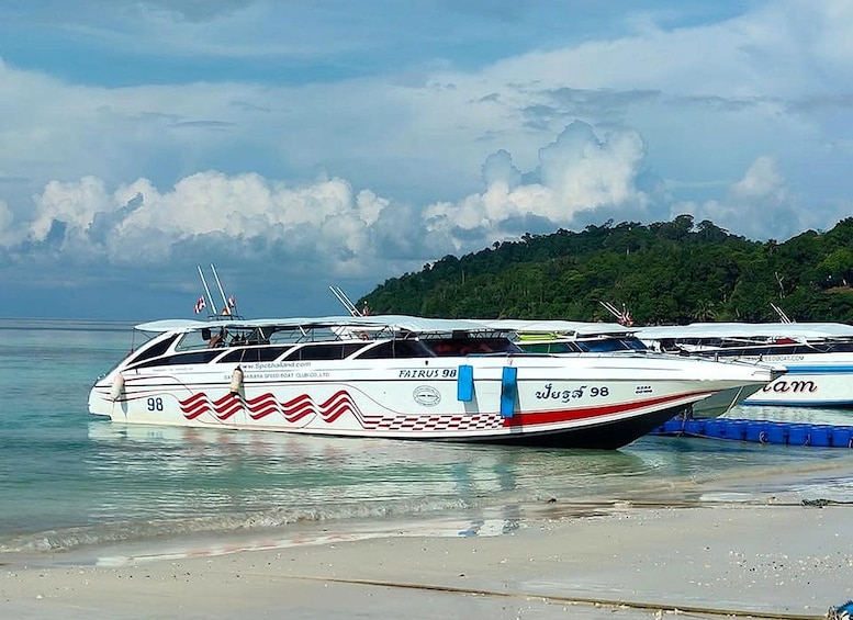 Ko Lipe : Speed Boat From Pakbara Pier To Ko Lipe 1