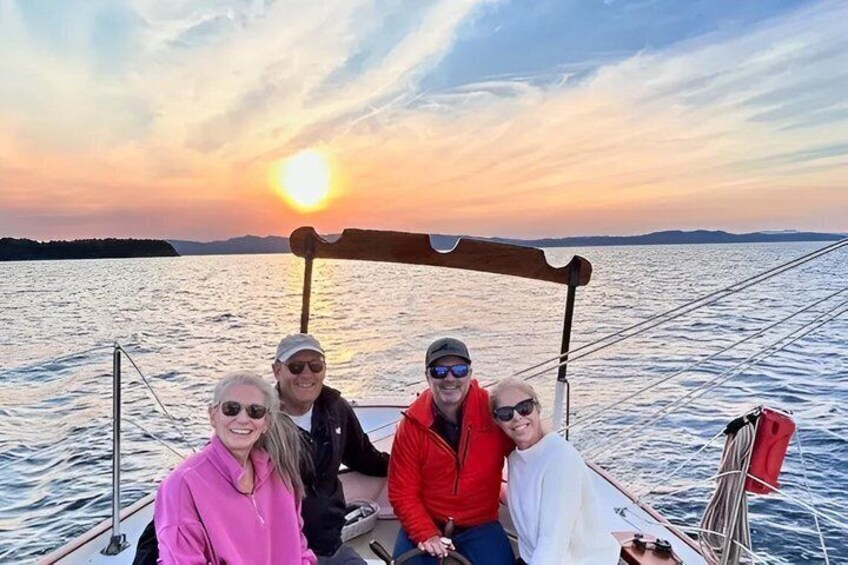 Public Sunset Sailing Cruise on Lake Champlain 1