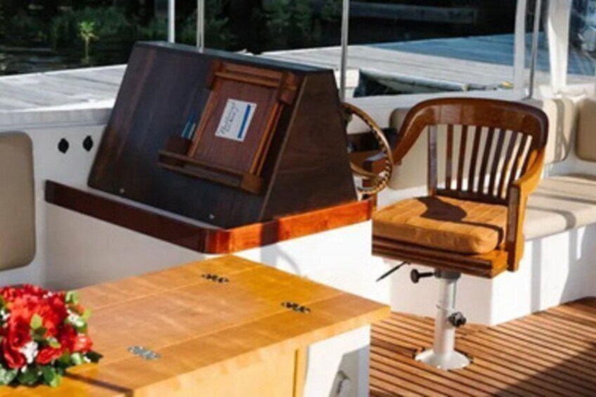 Public Sunset Picnic Boat Cruise on Lake Champlain 5