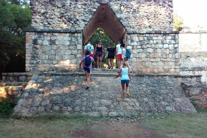 Ek Balam Small Group Walking Tour Entrance fee Included English 1