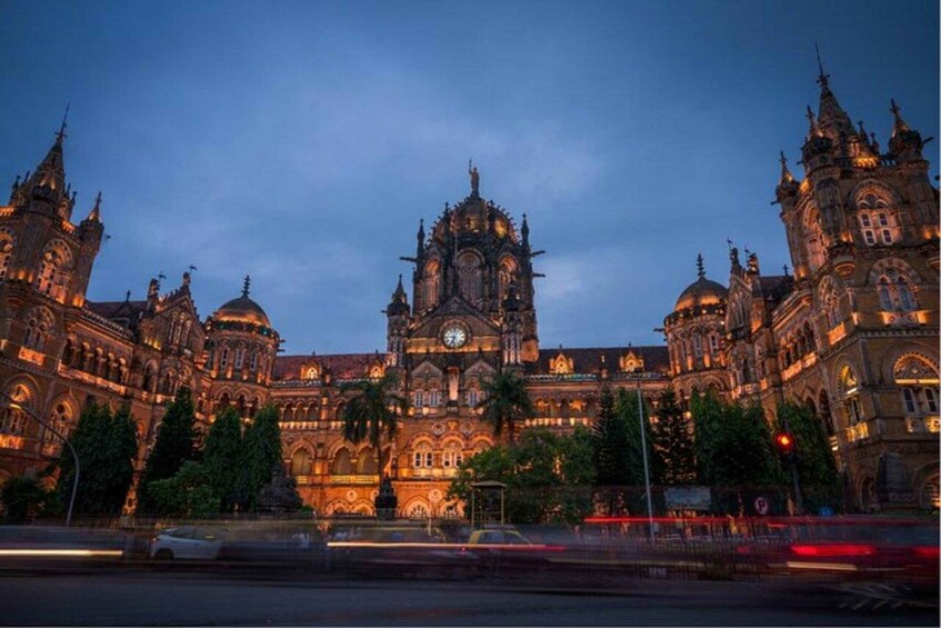 Picture 8 for Activity Mumbai: Full-Day Sightseeing Tour with Top Attractions 4