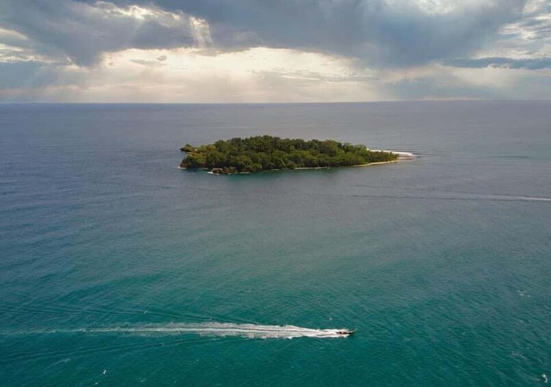 Uvita Island Historical & Nature Easy Hike – In Limon City 1