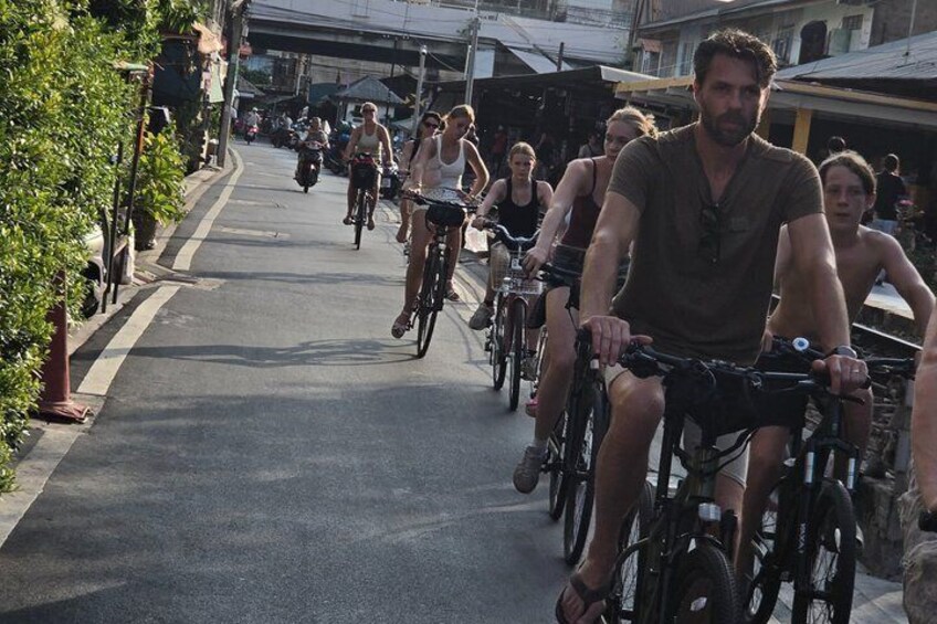 Bangkok Backstreets Bike and Bite Tour 3