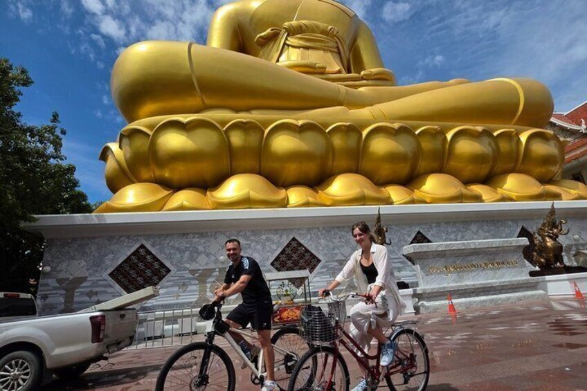 Bangkok Backstreets Bike and Bite Tour 1
