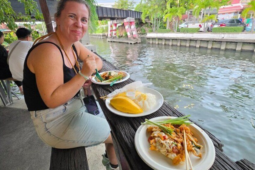 Bangkok Backstreets Bike and Bite Tour 3