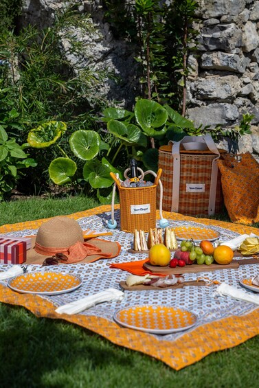 Picture 3 for Activity Positano: Scenic Picnic Experience with Wine or Champagne 4