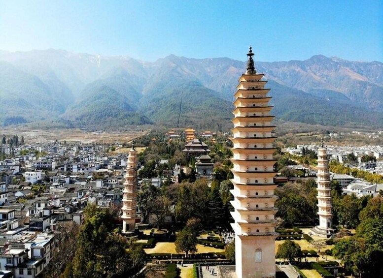 Picture 3 for Activity Shanghai: 4-Day Yunnan Discovery Tour with Flights 3
