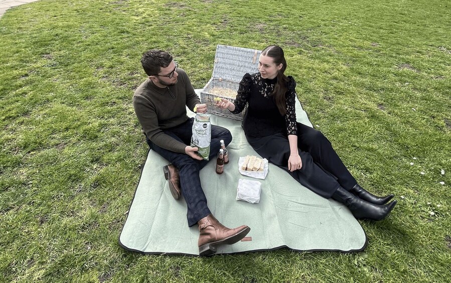 Picture 2 for Activity Tewkesbury: Prepared Picnic with Basket & Blanket 2