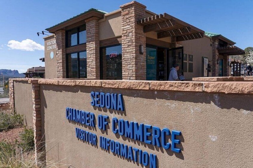 A building labeled 'Sedona Chamber of Commerce Visitor Information.' 2