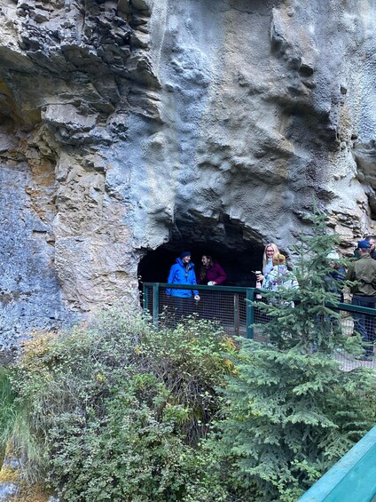 Picture 10 for Activity Johnston Canyon & Banff: Lake Louise, Minnewanka & Two jack 4