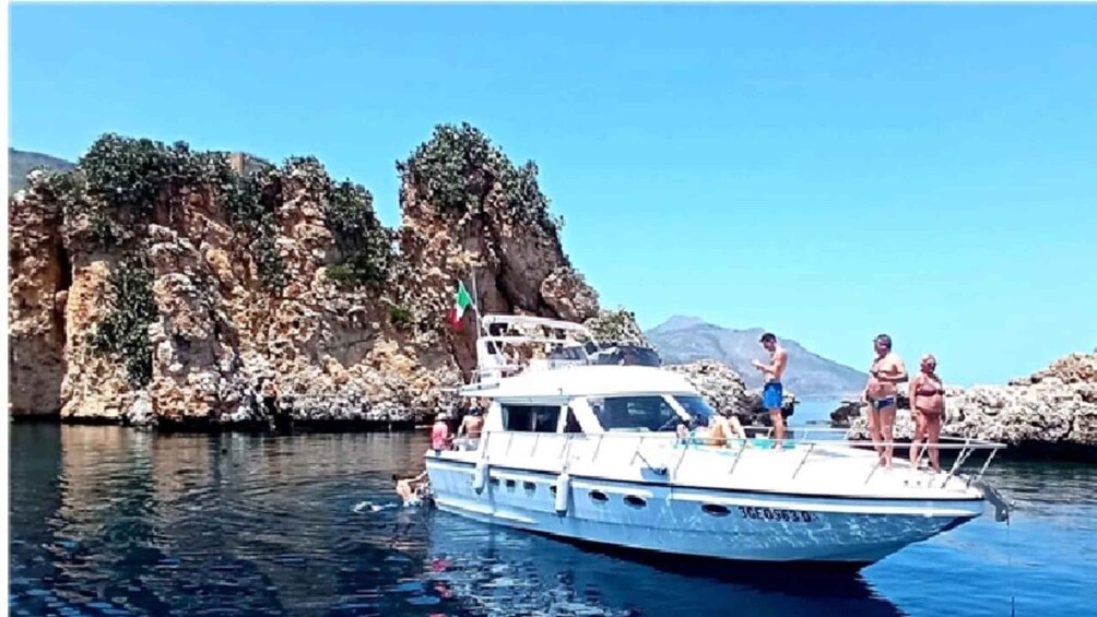 Picture 1 for Activity San Vito Lo Capo: Zingaro Boat Tour & Aperitif 3