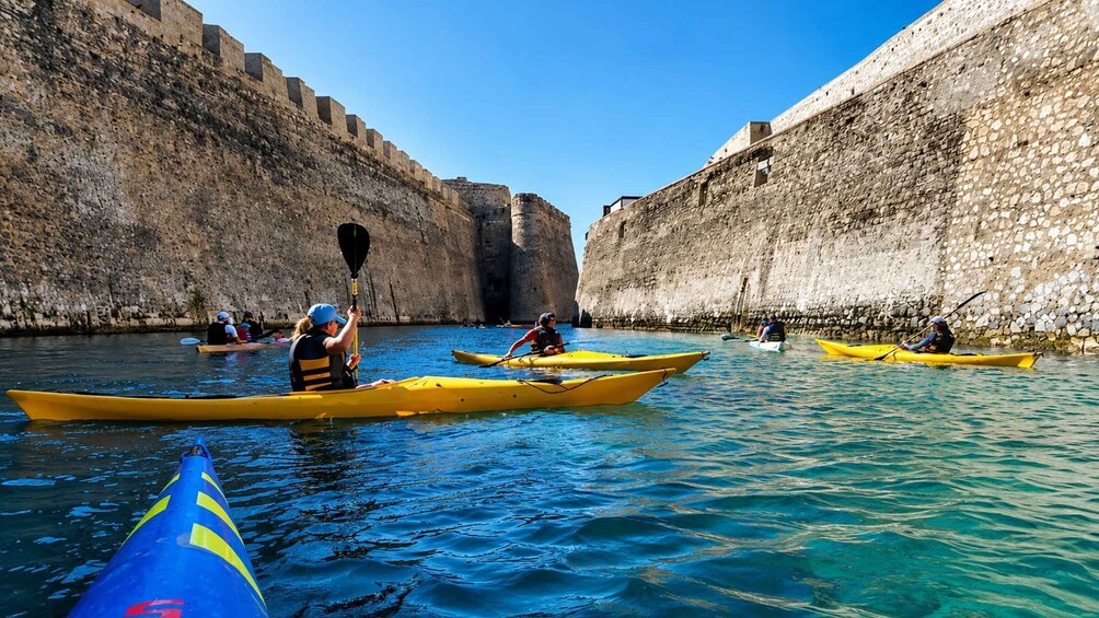 Picture 3 for Activity Self-paddle kayak rental in Ceuta 2
