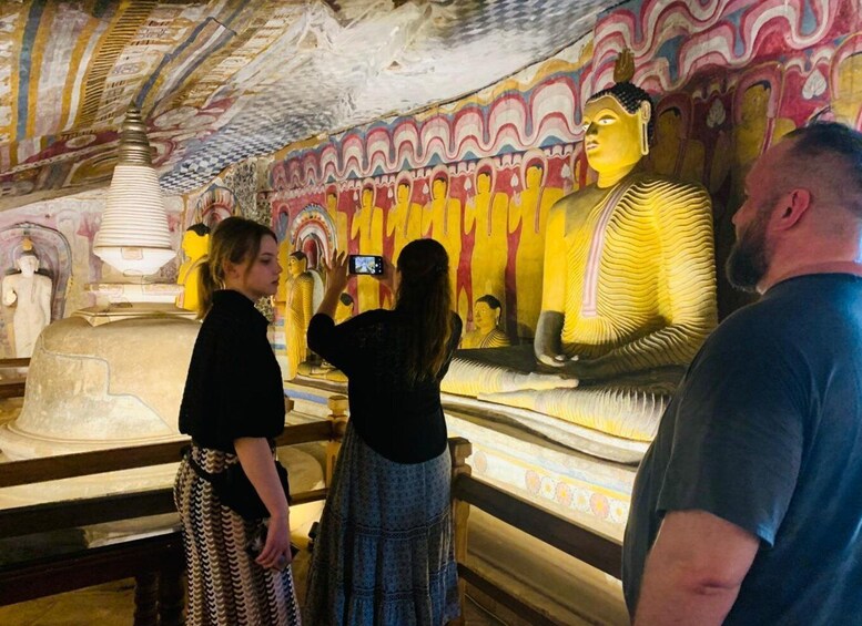 Picture 3 for Activity Sigiriya to Kandy : Artisan Trail & Cultural Transfer 3
