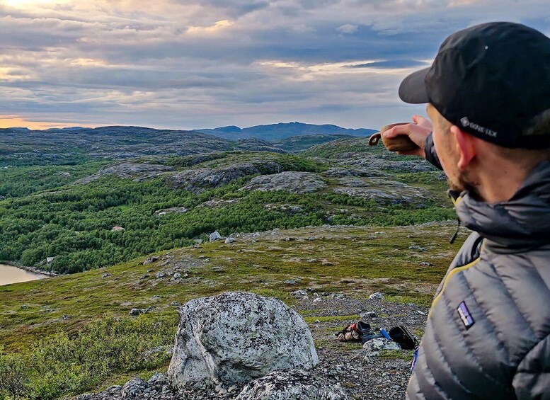 Picture 4 for Activity Kirkenes: Midnight Sun Guided Hike 5