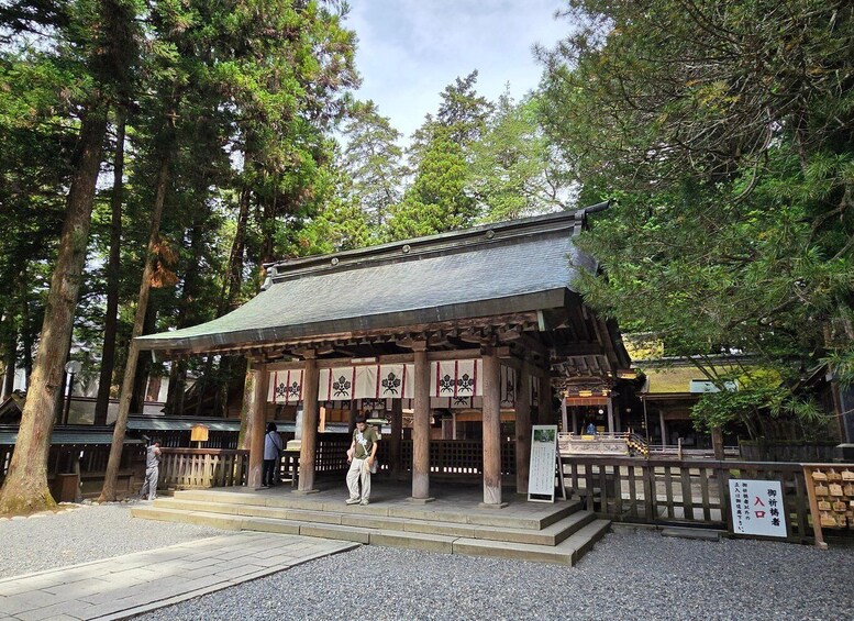 Picture 4 for Activity Nagano: Ancient Suwa Faith and Shrine Ritual Walking Tour 2