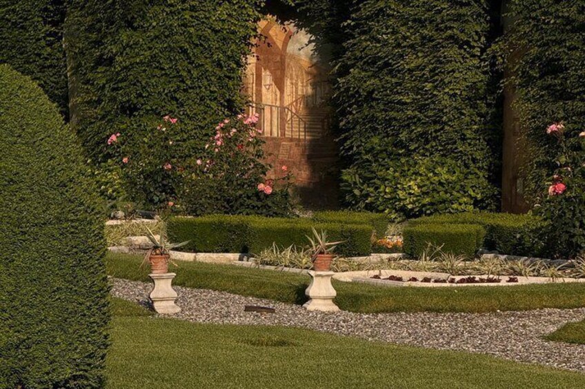 Gardens of Villa Togni : Night Tour 5
