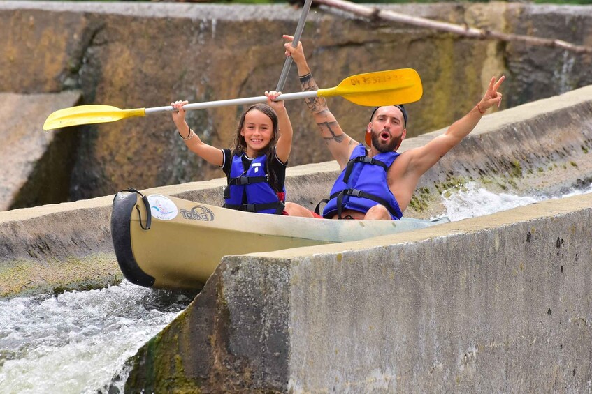 Family Canoe/Kayak Descent of the Ardèche: 3 hours - approx. 12 km 1