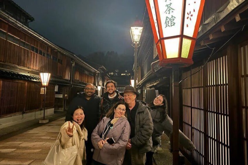 Kanazawa Night Walking Tour Samurai and Geisha Districts 3