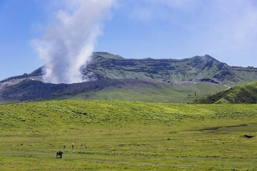 Fukuoka Aso Volcano and Onsen Day Tour 2