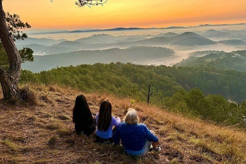 Da Lat Sunrise Trekking and Cloud Hunting Tour at Hon Bo Peak 5