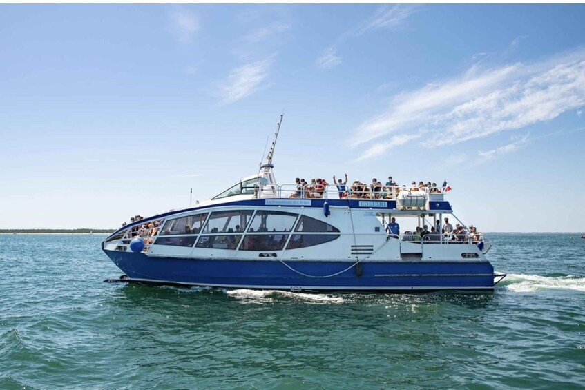 Picture 1 for Activity Fouras-les-Bains: Cruise around Fort Boyard and tour of the Ile d’Aix 2