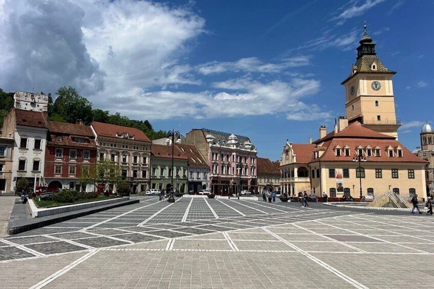 Brașov: Guided walking tour with local stories 4