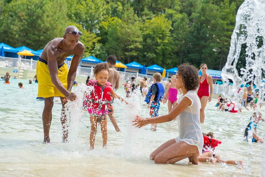 Picture 8 for Activity New Jersey: Hurricane Harbor New Jersey Admission Ticket 3