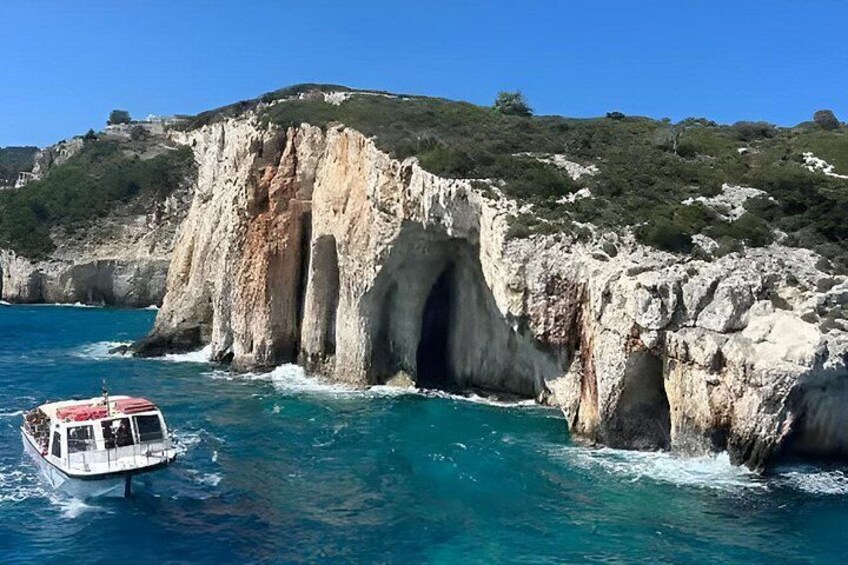 Zakynthos Full Day Cruise to Kefalonia and Poros 2