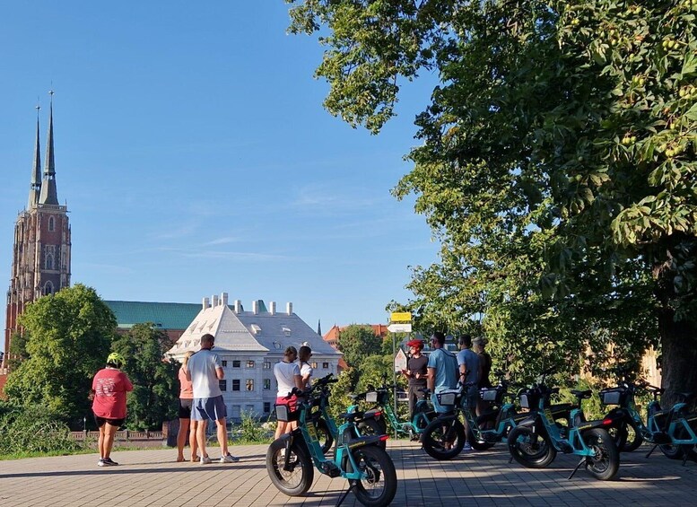 Picture 2 for Activity Wrocław: Discover the Green City - eBike Tour along nature 3