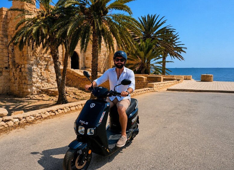 Picture 3 for Activity Djerba: Discover the island in an eco-responsible way on an e-scooter 3