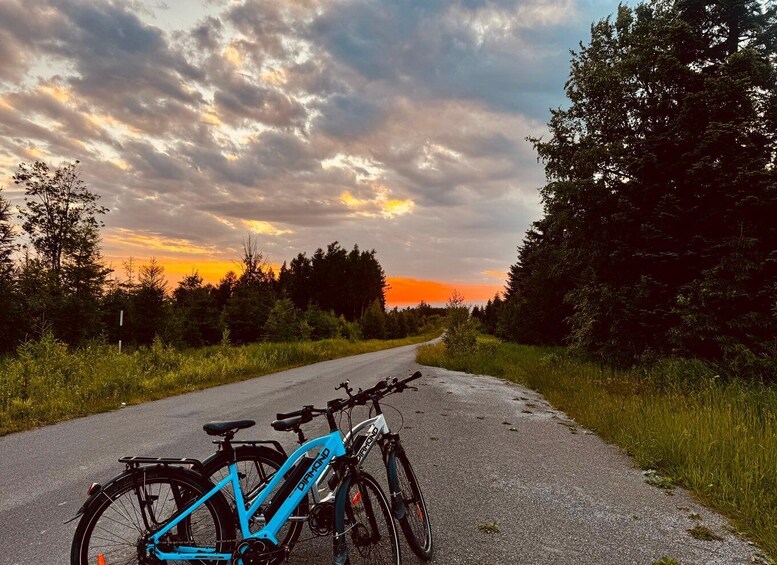 Picture 4 for Activity Ustrzyki Dolne: Holica Peak Sunset E-Bike Tour with Snacks 2