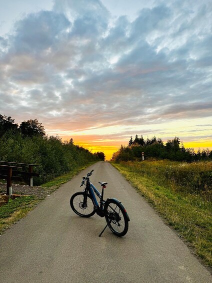 Picture 3 for Activity Ustrzyki Dolne: Holica Peak Sunset E-Bike Tour with Snacks 4