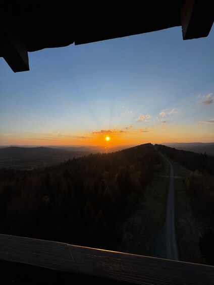 Ustrzyki Dolne: Holica Peak Sunset E-Bike Tour with Snacks 1